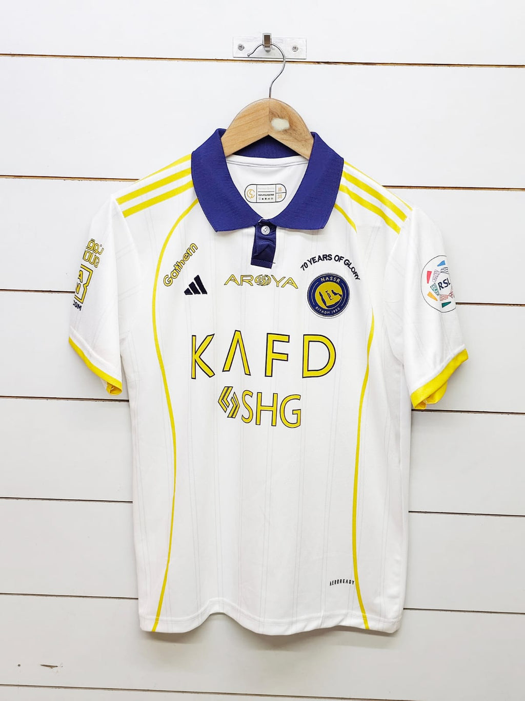 Al Nassr Jersey With Collar Ronaldo 7 Print | Embroidery Logos